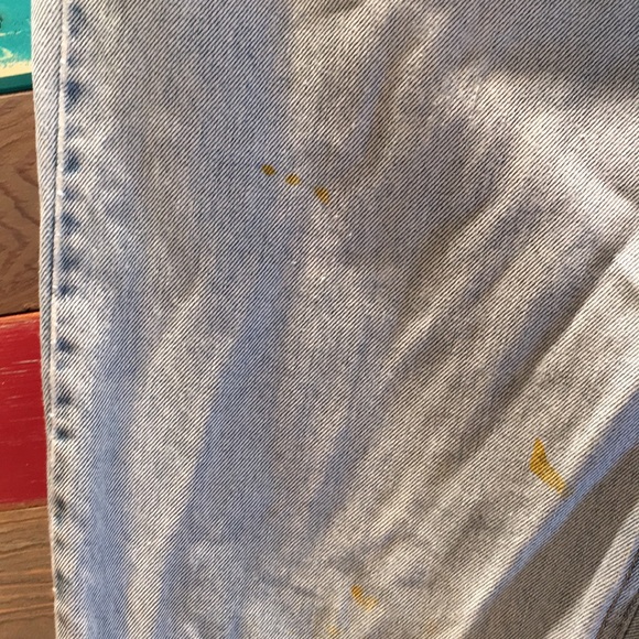 Well worn stain Jeans are Old Navy 34 long - Picture 5 of 9